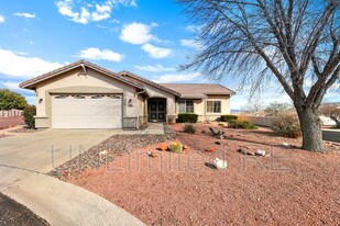 25 Saddle Horn Cir