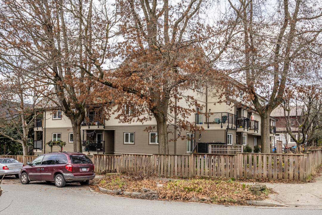 Grandview Housing Co-Op in Vancouver, BC - Building Photo