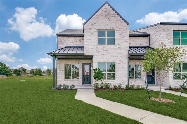 property at 4400 Elm Spgs St
