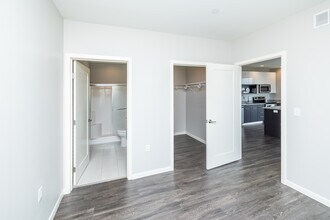 Skyline Tower in Fort Wayne, IN - Building Photo - Interior Photo