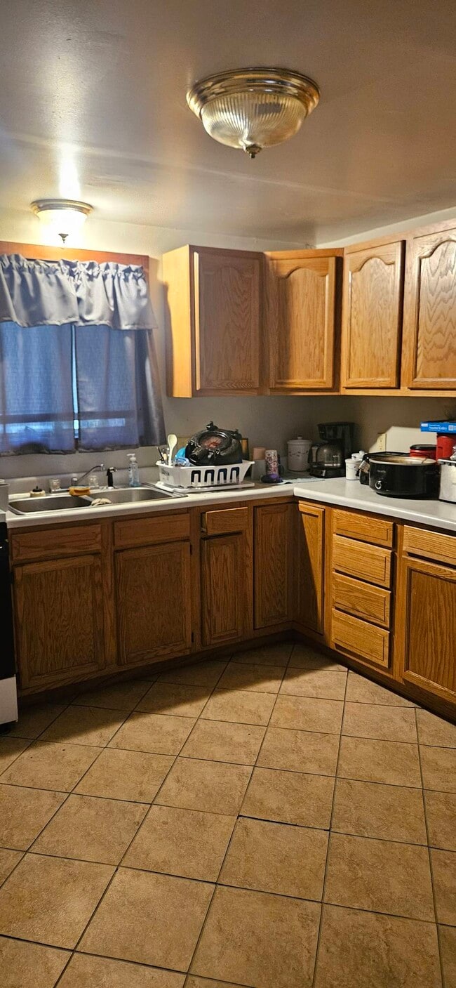 property at 434 W Clark St