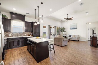 2246 County Line Rd in Dale, TX - Building Photo - Building Photo