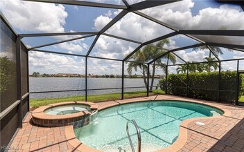 2769 Via Piazza Loop in Ft. Myers, FL - Building Photo - Building Photo