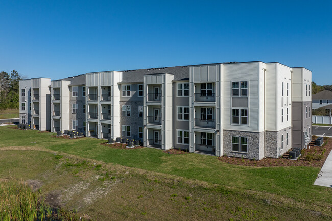 The Pointe at Davis Creek