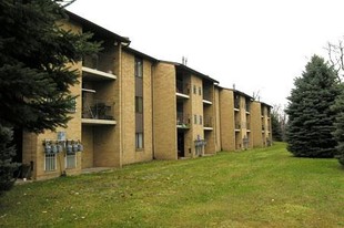 Highland Manor Apartments