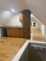 2196 Edgewood Rd, Unit 3