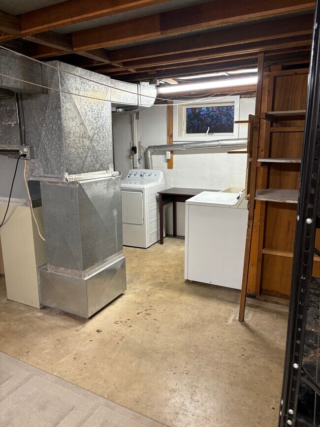 22 Kentbury Way in Bethesda, MD - Building Photo - Building Photo