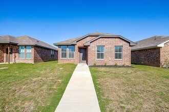 1251 Trailside Dr in Burleson, TX - Building Photo - Building Photo