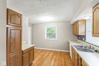 420 S East St in Plainfield, IN - Building Photo - Building Photo