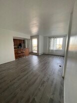 191 Presidential Blvd, Unit PH 6 in Bala Cynwyd, PA - Building Photo