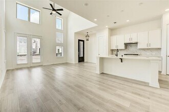 19718 Curved Steel Dr in Cypress, TX - Building Photo - Building Photo