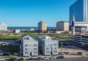214 Atlantic Ave in Atlantic City, NJ - Building Photo