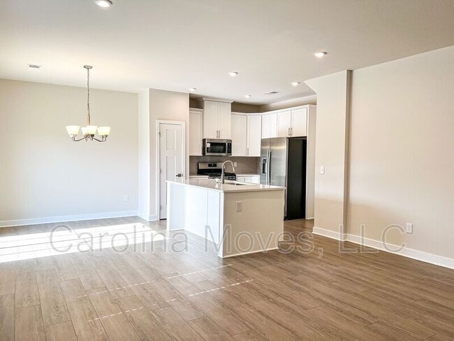 535 Martin Crk Dr in Simpsonville, SC - Building Photo - Building Photo