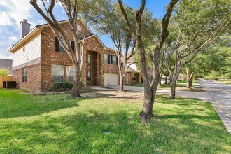 22012 Royal Timbers Dr in Humble, TX - Building Photo - Building Photo