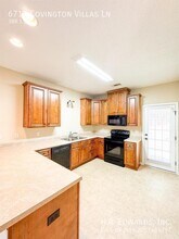 6717 Covington Villas Ln in Tuscaloosa, AL - Building Photo - Building Photo