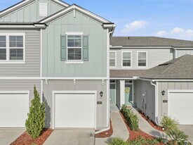 165 Redbud Rd in Palm Coast, FL - Building Photo