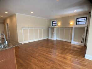 1144 W Pratt Blvd, Unit 2S in Chicago, IL - Building Photo - Building Photo
