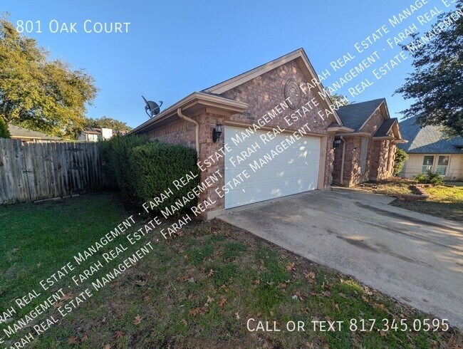 801 Oak Ct in Saginaw, TX - Building Photo - Building Photo