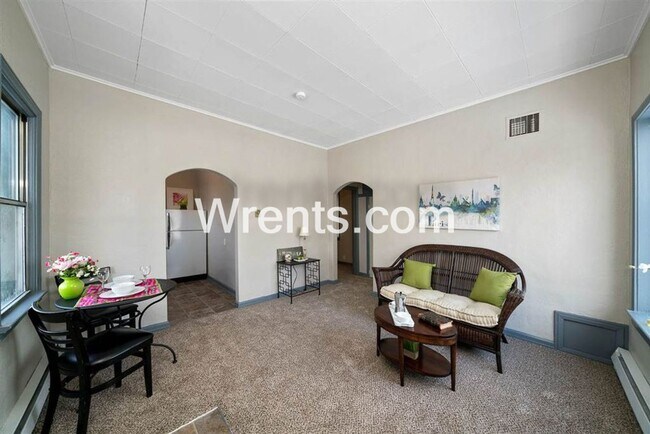 1712 E Sanson Ave in Spokane, WA - Building Photo - Building Photo