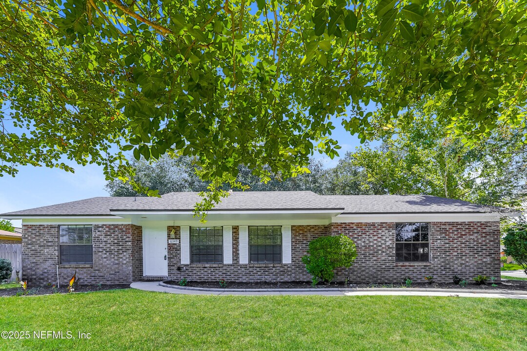 6349 Faulkner Dr in Jacksonville, FL - Building Photo