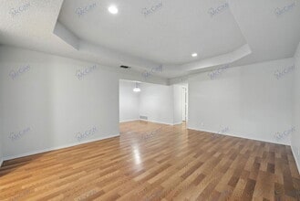 6708 S Creek Dr in Fort Worth, TX - Building Photo - Building Photo