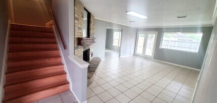 11315 Lands End Cir in Houston, TX - Building Photo - Building Photo