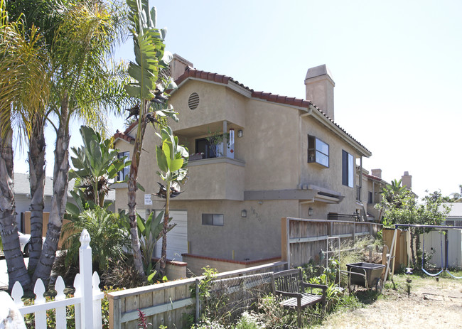 4624 Mississippi St in San Diego, CA - Building Photo - Building Photo