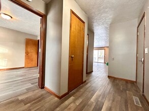 5500 Kalamazoo Ave SE in Kentwood, MI - Building Photo - Building Photo