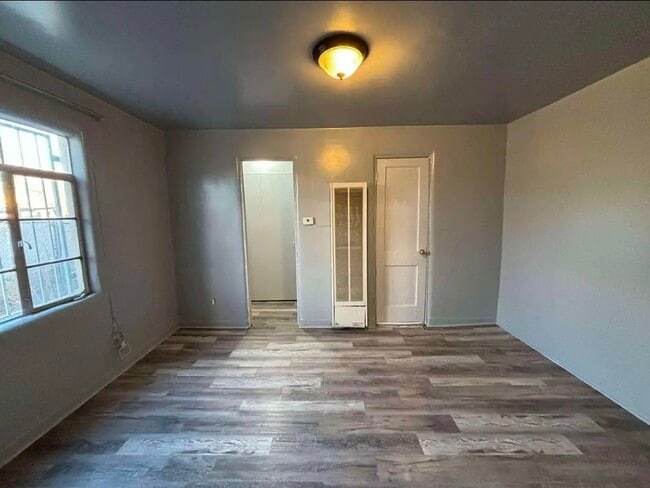 242 Wisconsin St NE, Unit A in Albuquerque, NM - Building Photo - Building Photo