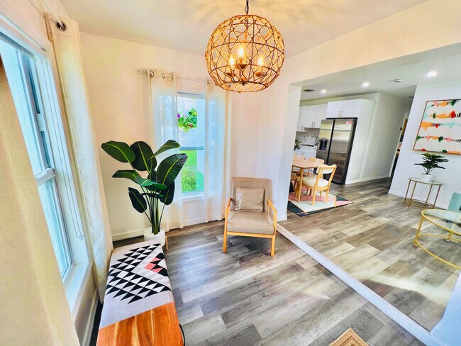 660 NE 57th Ct in Fort Lauderdale, FL - Building Photo - Building Photo