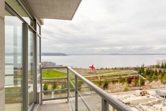 2929 1st Ave, Unit Apt 500 in Seattle, WA - Foto de edificio - Building Photo