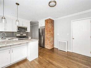 91 Parkway Rd in Bronxville, NY - Building Photo - Building Photo
