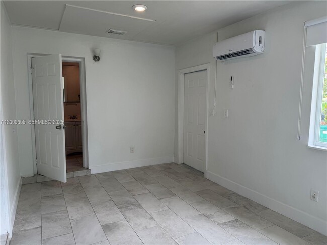 19701 Christmas Rd in Cutler Bay, FL - Building Photo - Building Photo