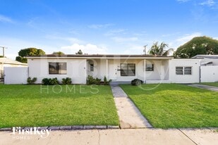 3010 NW 187th St in Miami Gardens, FL - Building Photo