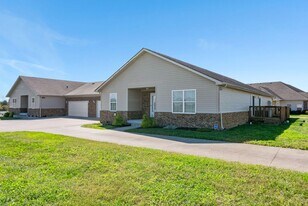 508 Regency Cir in Richmond, KY - Building Photo