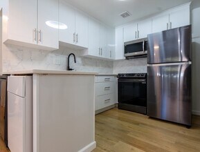 186 Lexington St in Watertown, MA - Building Photo - Building Photo