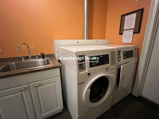 161 Beacon St, Unit 36A in Somerville, MA - Building Photo - Building Photo