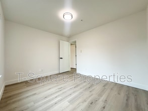 7041 S 116th Pl in Seattle, WA - Building Photo - Building Photo