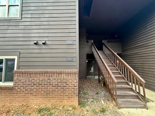 8033 Cedar Glen Dr in Charlotte, NC - Building Photo - Building Photo