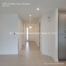 4905 Sienna Isles Ave in Wimauma, FL - Building Photo - Building Photo