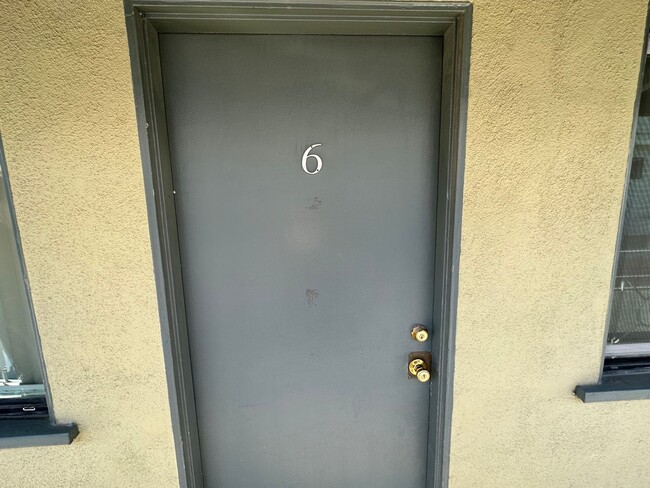 3538 Keystone Av, Unit 6 in Los Angeles, CA - Foto de edificio - Building Photo