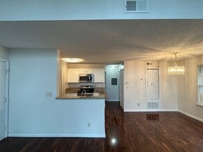 1112 Sandy Ln Dr in Alpharetta, GA - Building Photo - Building Photo