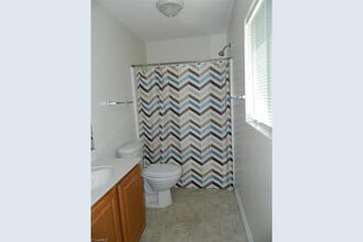 819 Belmont Dr in High Point, NC - Building Photo - Building Photo