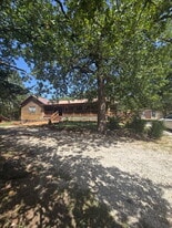 1496 Co Rd 113 in Whitesboro, TX - Building Photo
