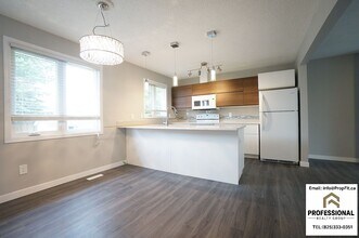 3004 79 St NW in Edmonton, AB - Building Photo - Building Photo