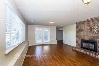 2401 N Narrows Dr in Tacoma, WA - Building Photo - Building Photo