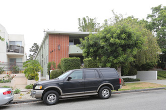 941 10th St in Santa Monica, CA - Foto de edificio - Building Photo