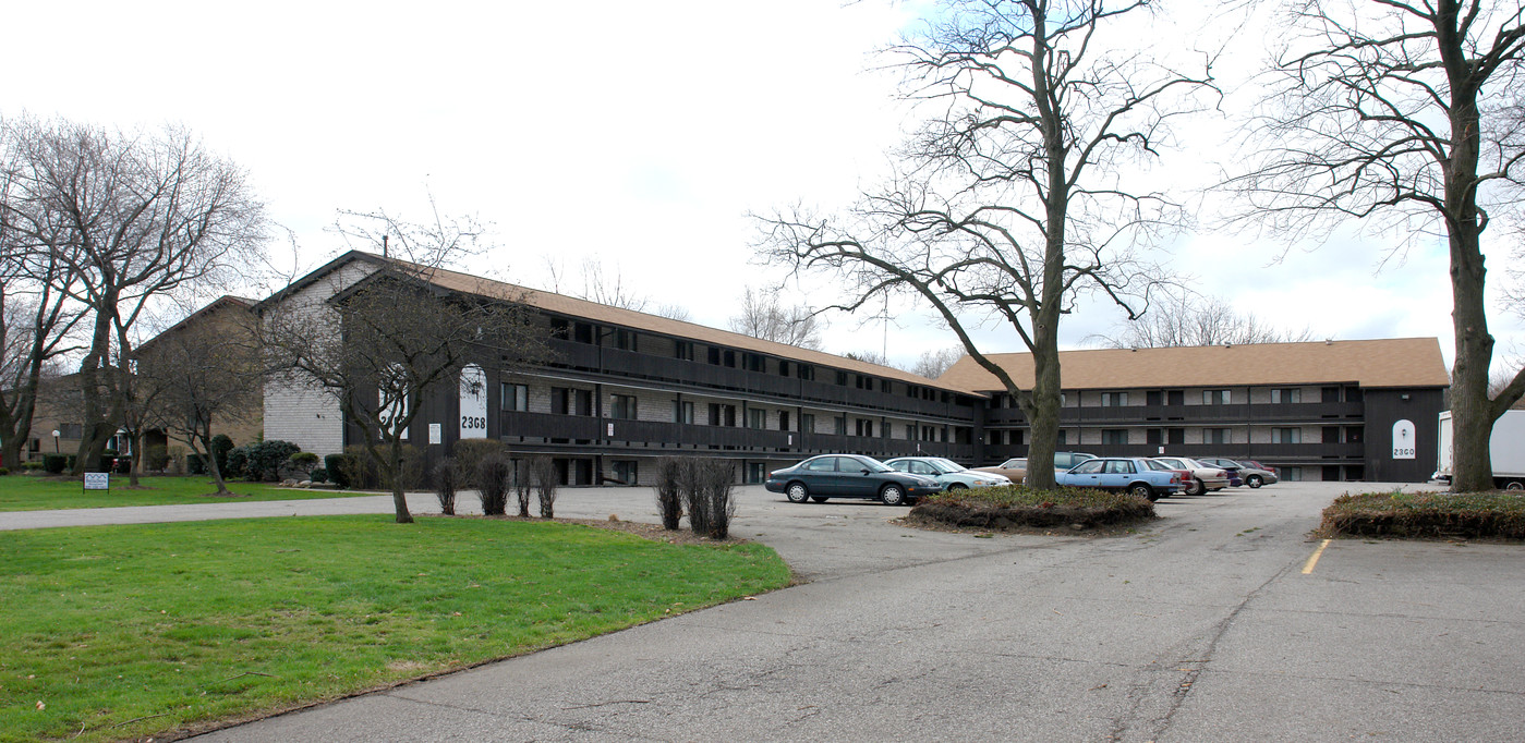 Ellet Area Apartments in Akron, OH - Building Photo