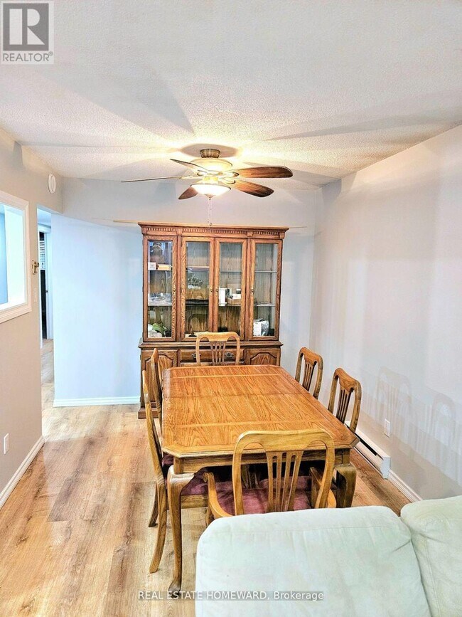 7 Bristow Ct in Barrie, ON - Building Photo - Building Photo
