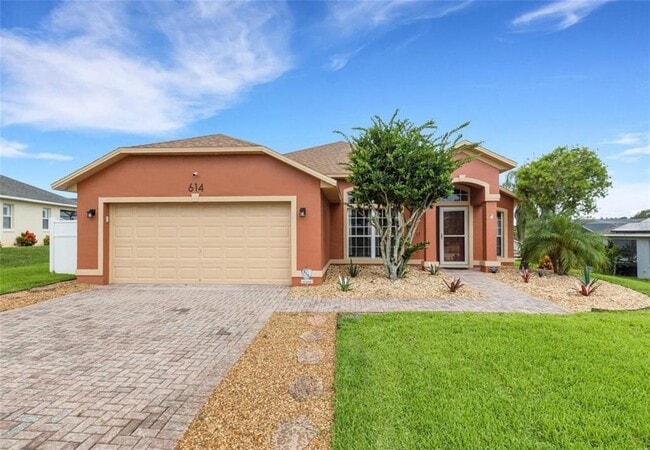 614 Dolcetto Dr in Davenport, FL - Building Photo - Building Photo